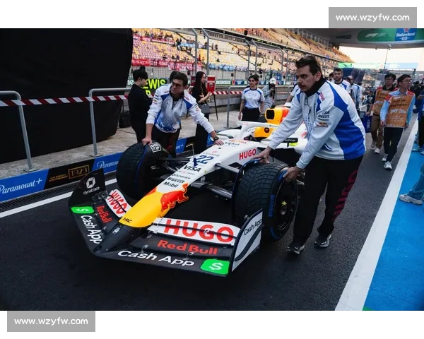 F1维修区“内幕”曝光！不为人知的辛酸与荣耀